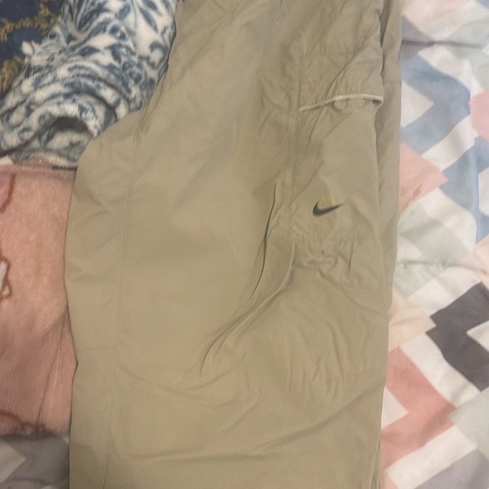 Nike Beige Cargo Pants size 32